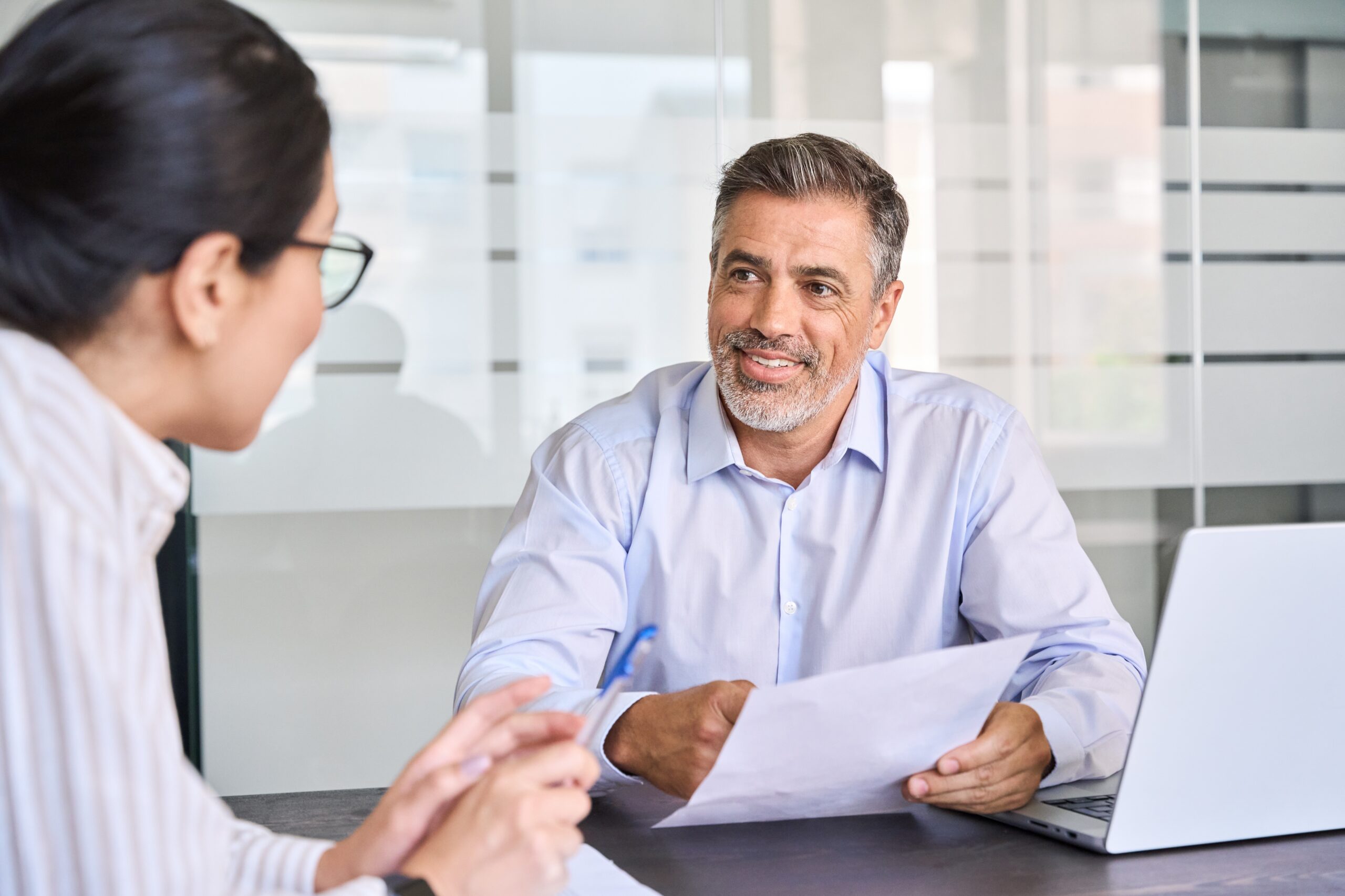 Smiling,Professional,Latin,Employer,Hr,Manager,Holding,Cv,During,Interview